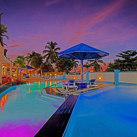 The Atrium Beach Resort And Spa, Ascend Hotel Collection Сімпсон-Бей Екстер'єр фото